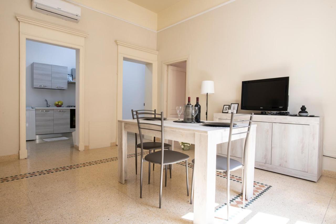 Corner Cavour Apartment Сассари Экстерьер фото
